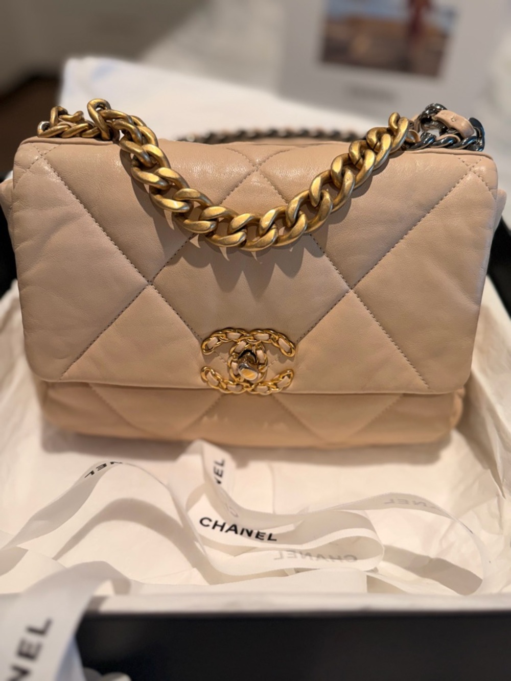 Chanel quilted beige 19 medium - Picture 4 of 14